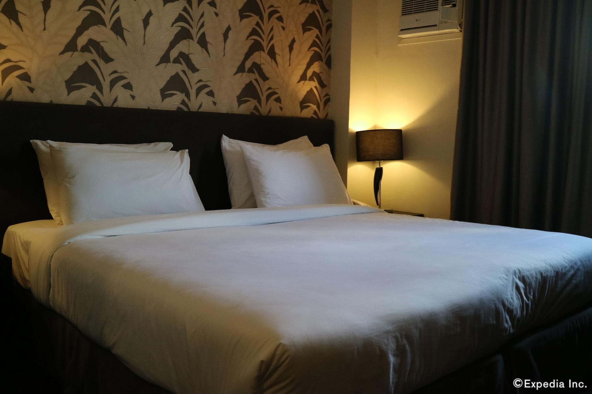 Gt Hotel Iloilo Экстерьер фото
